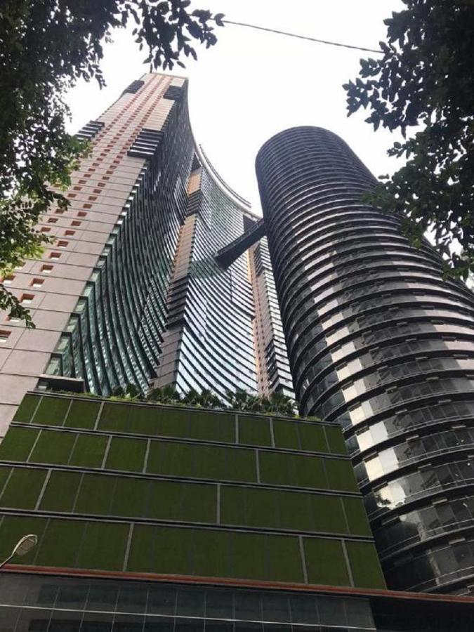 The Sky Suites Klcc Куала Лумпур Екстериор снимка
