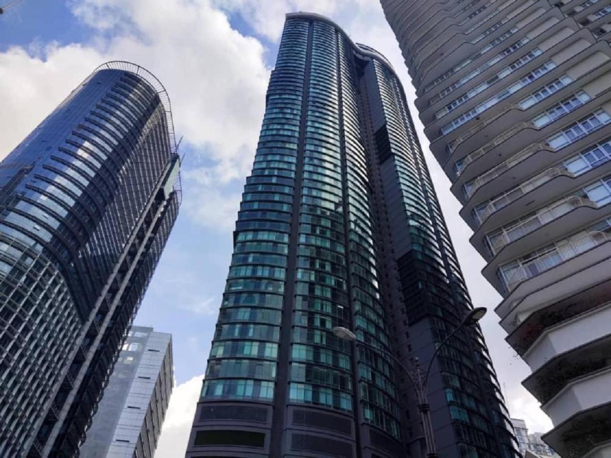 The Sky Suites Klcc Куала Лумпур Екстериор снимка