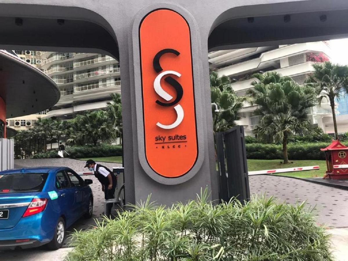 The Sky Suites Klcc Куала Лумпур Екстериор снимка