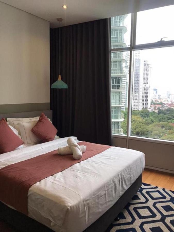 The Sky Suites Klcc Куала Лумпур Екстериор снимка