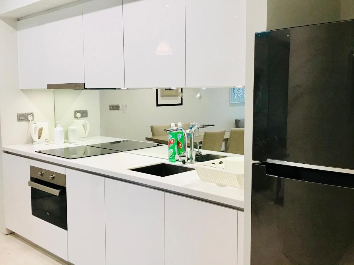 The Sky Suites Klcc Куала Лумпур Екстериор снимка