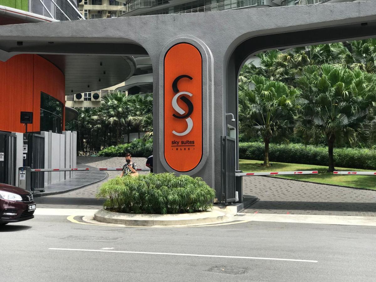The Sky Suites Klcc Куала Лумпур Екстериор снимка