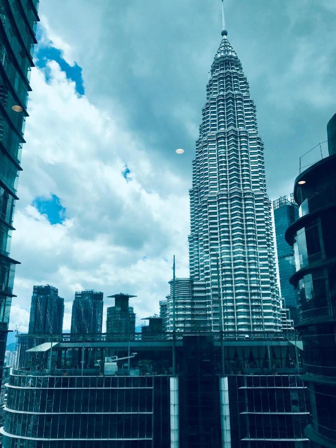 The Sky Suites Klcc Куала Лумпур Екстериор снимка